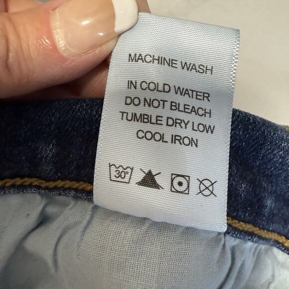 Judy Blue SLIM FIT Jeans Women’s Plus Size 14W Medium Wash Blue Stretch Denim - Picture 8 of 9